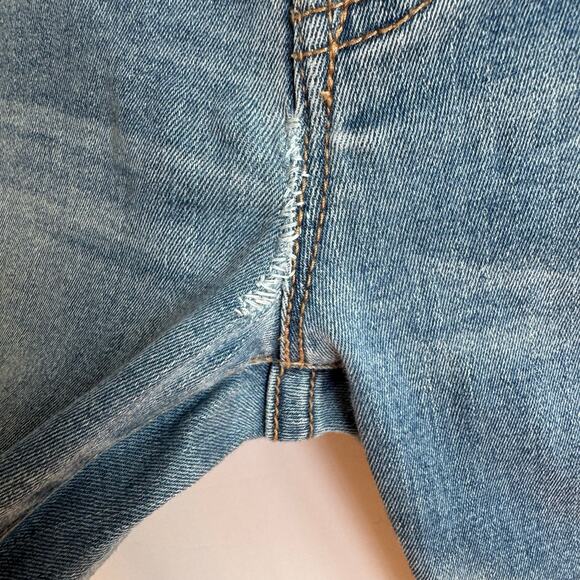 Peri A Embroidered Destroyed Low Rise Jeans Womens Size 26 Boho Ripped Denim 26 - Picture 6 of 13